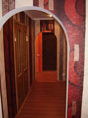 Откосы.обои, шпатлёвка, покрас.